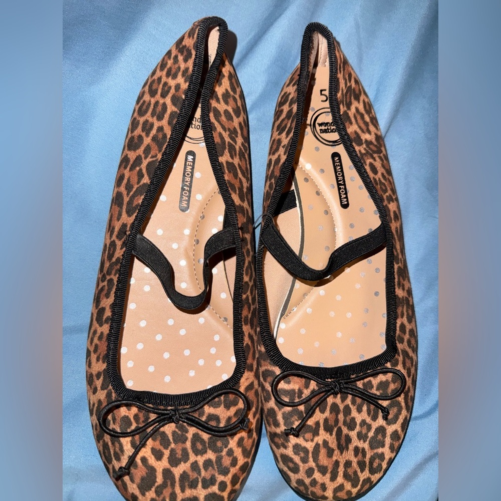 Wonder Nation leopard print shoes